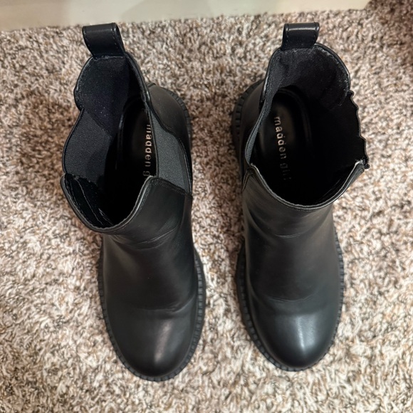 Madden Girl Platform Chelsea Boots - Picture 8 of 10